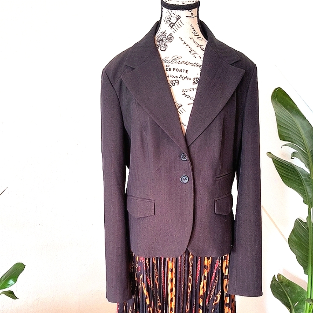 Michael Kors Dark Brown Blazer. Size 14. Excellent Condition! - Picture 3 of 9